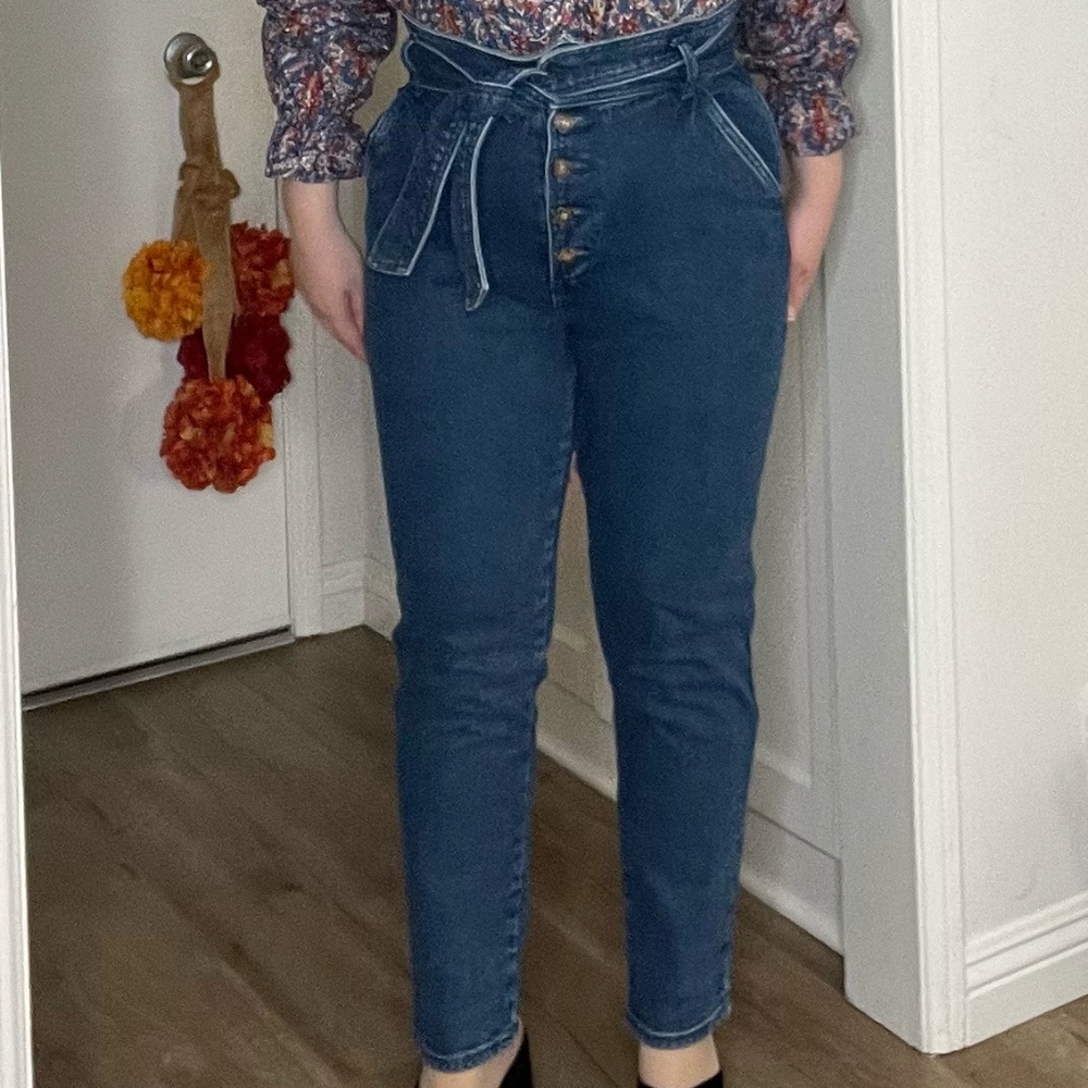 Sezane Haigh-waisted belted jeans